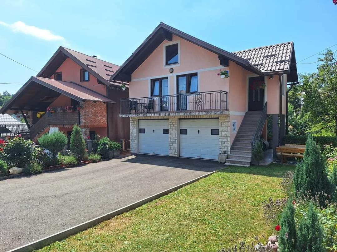 Holiday Home Lana Fužine Extérieur photo