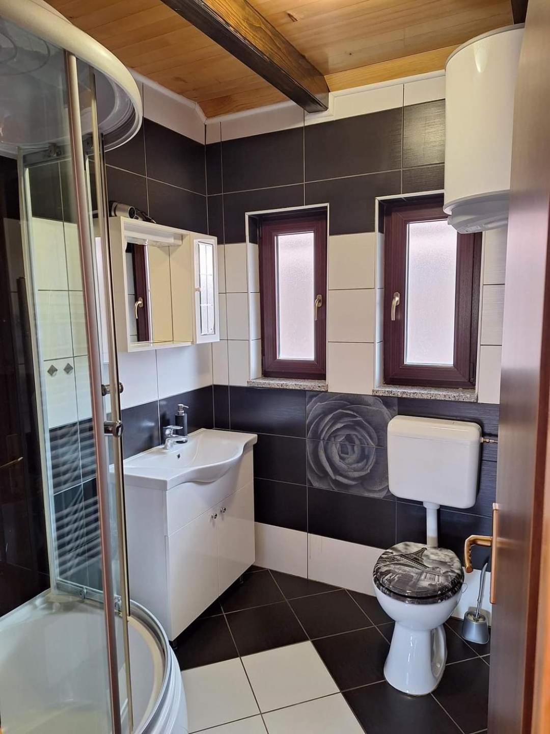 Holiday Home Lana Fužine Extérieur photo